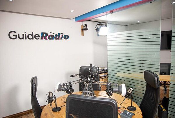 Guide Radio