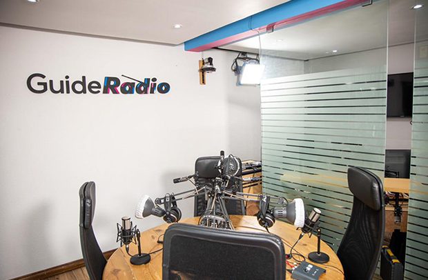 Guide Radio